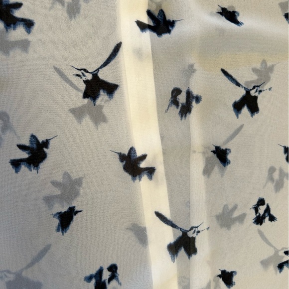 Two by Vince Camuto sheer long sleeve bird print button down shirt. Sz-S NWT Z5 - Picture 10 of 11